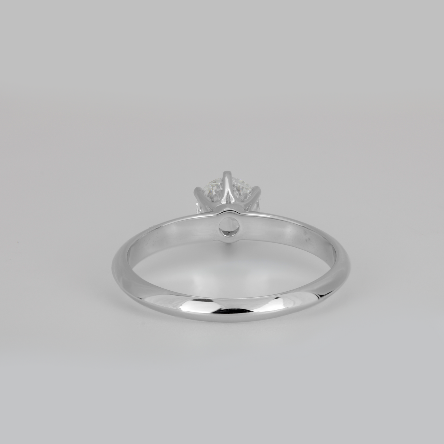 Alvia | 0.8ct